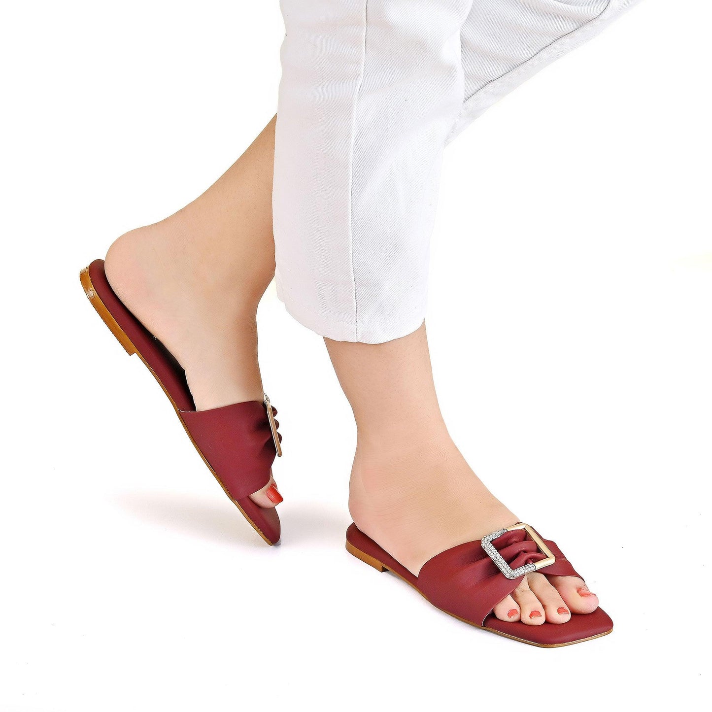 Gem-Metal Buckle Slipper