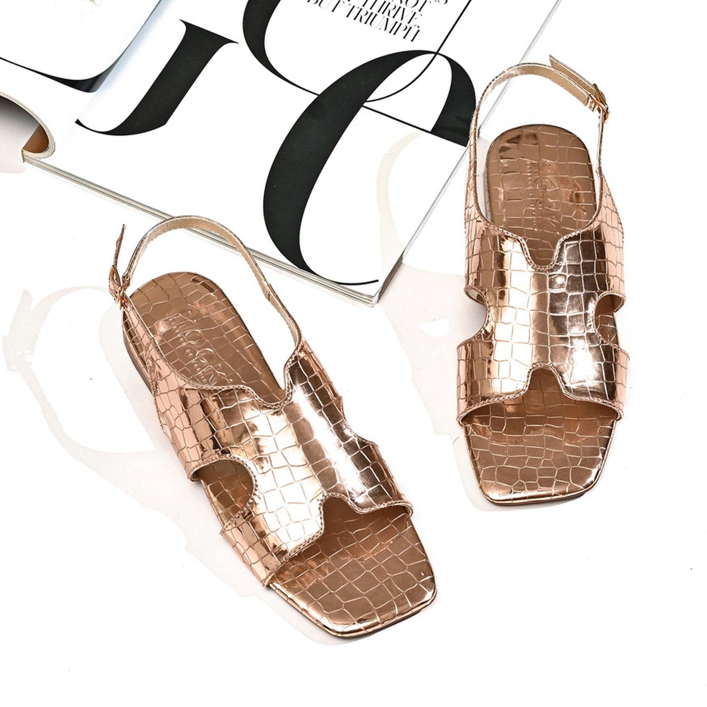 Metallic Croc-Sandals